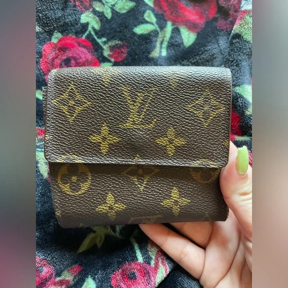 Louis Vuitton Trifold Wallet - Picture 2 of 7